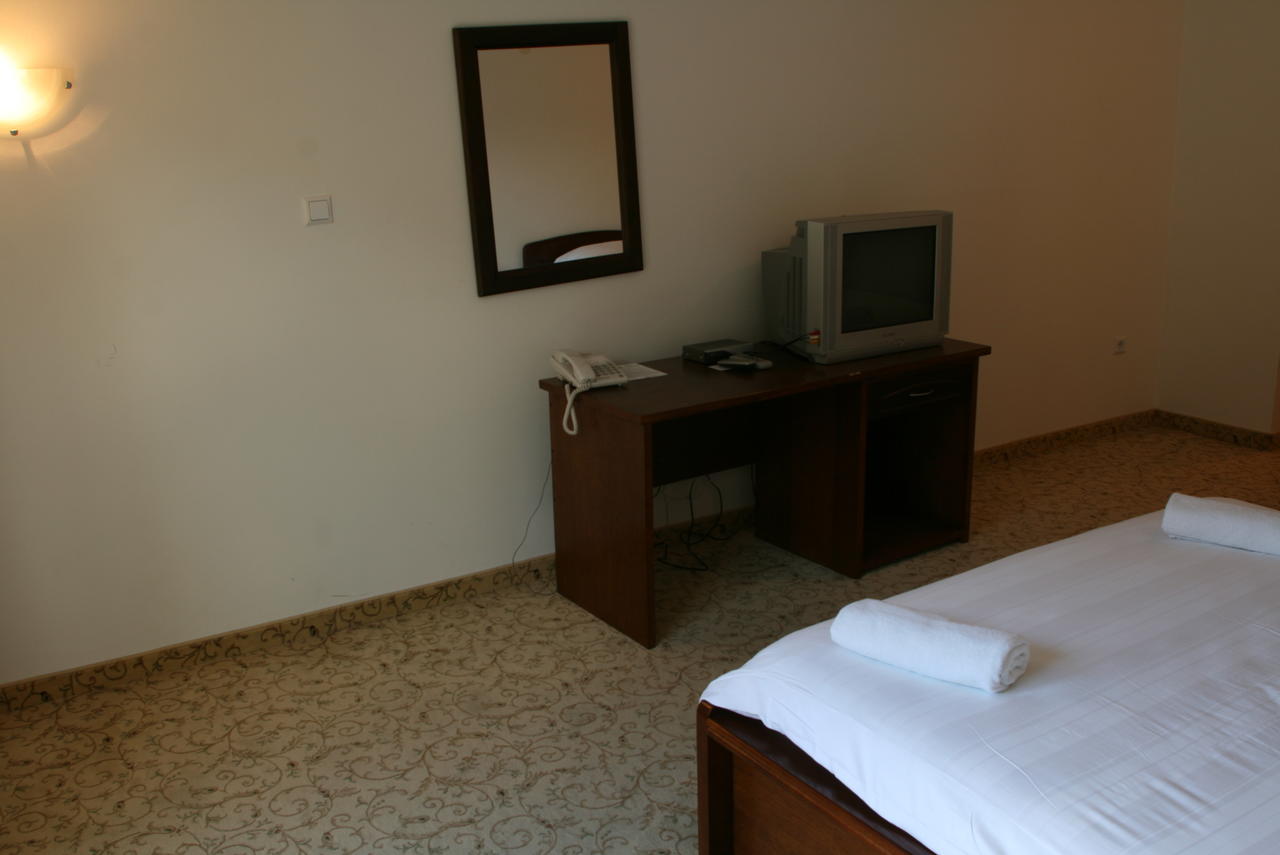 Motel Maksumic Jablanica Rum bild
