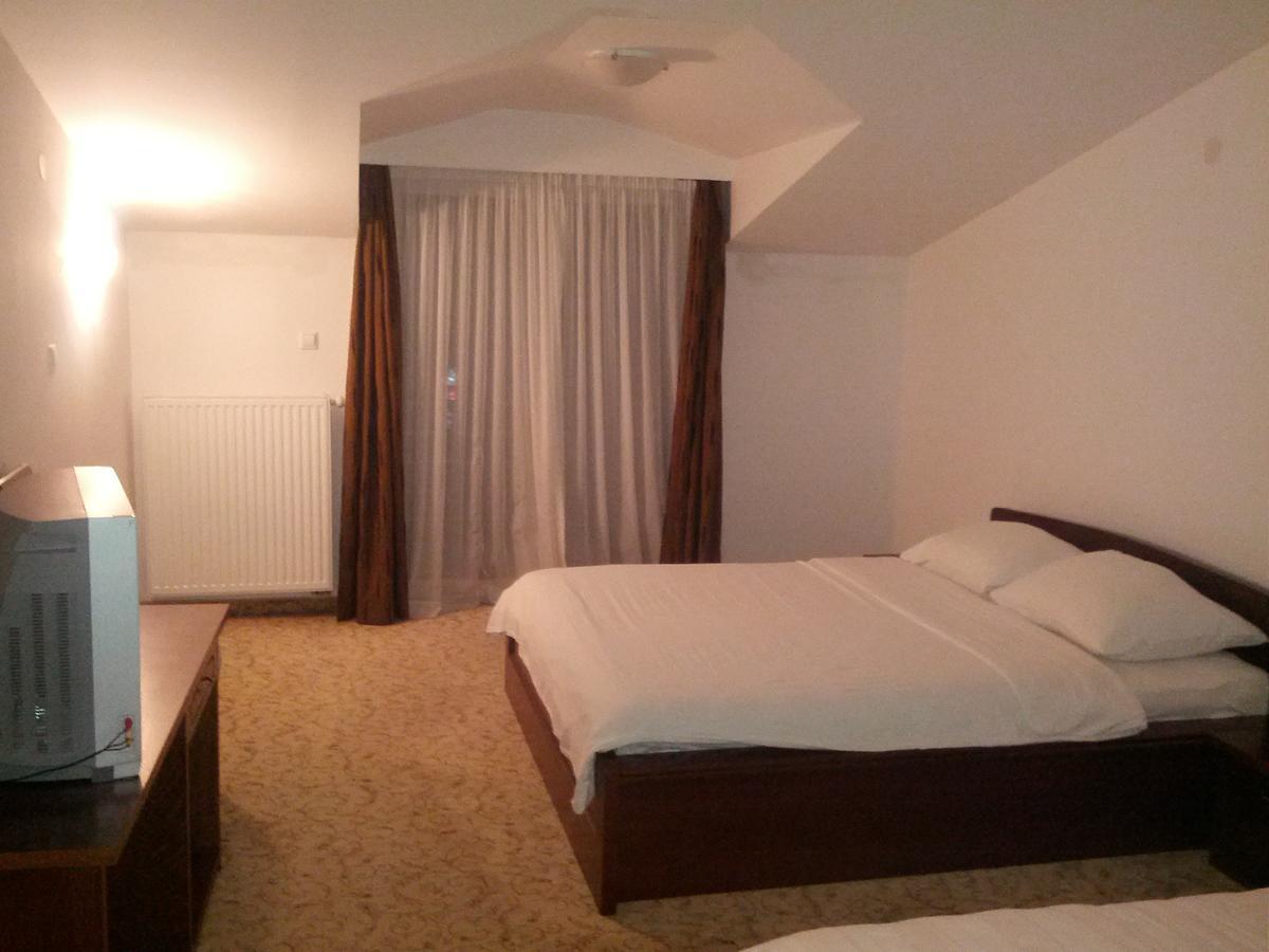 Motel Maksumic Jablanica Rum bild