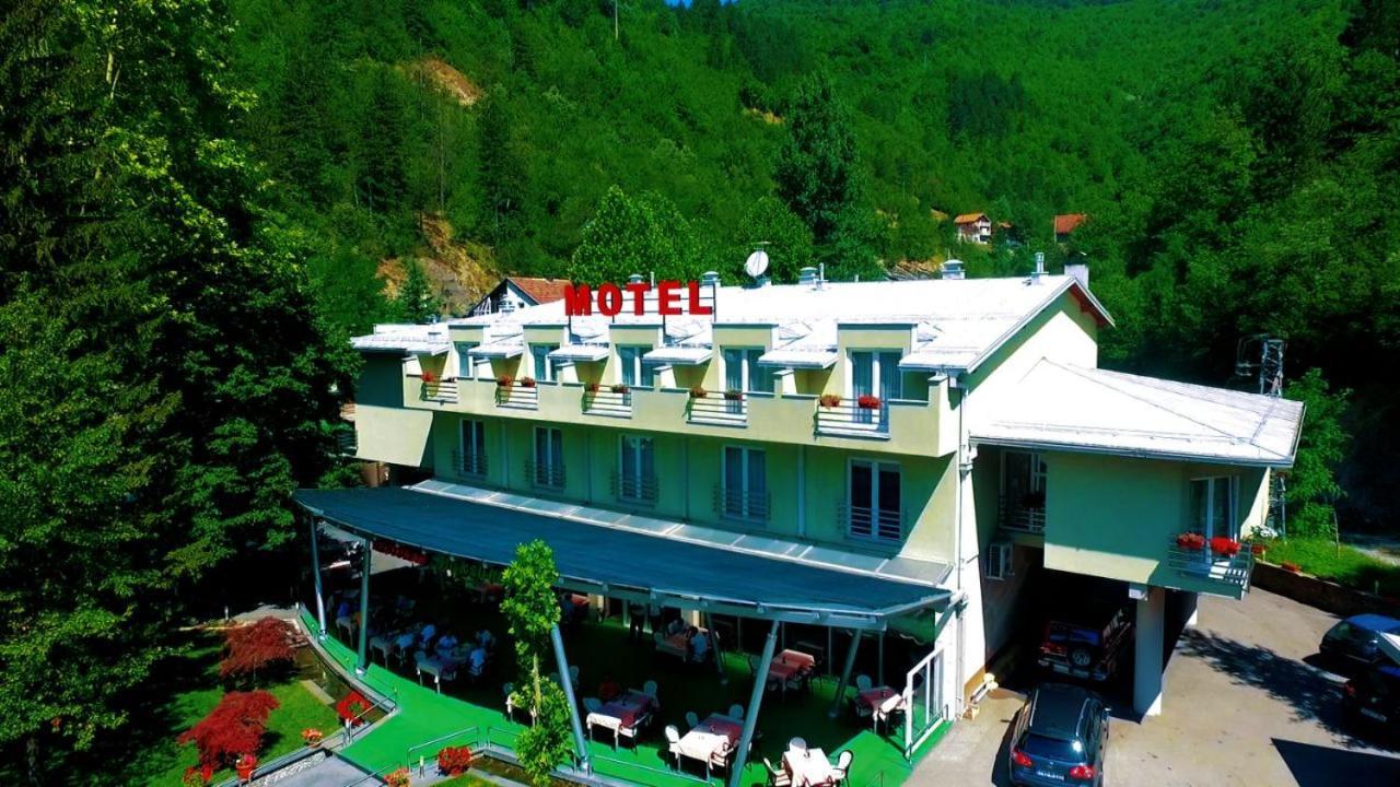Motel Maksumic Jablanica Exteriör bild