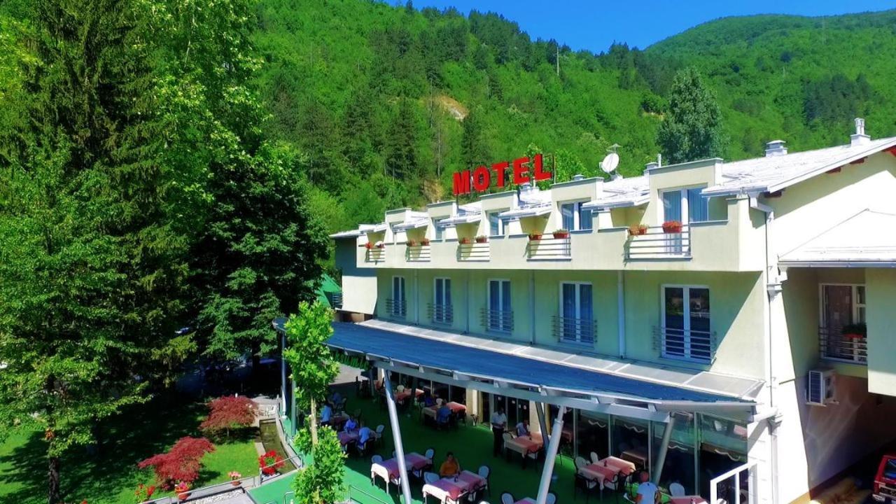 Motel Maksumic Jablanica Exteriör bild