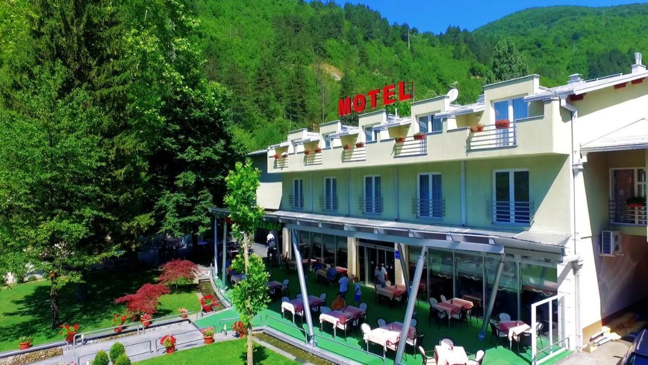 Motel Maksumic Jablanica Exteriör bild